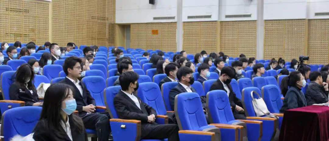 青岛大学经济学院举办“青马经领”训练营